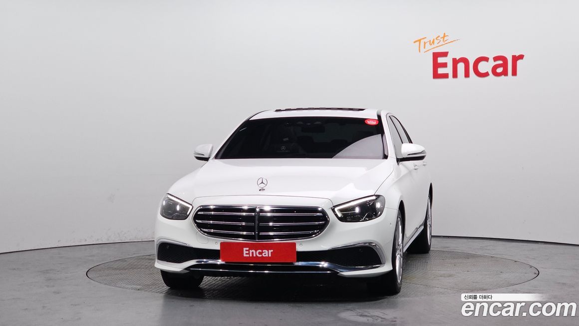 Mercedes-Benz E-Class 2021