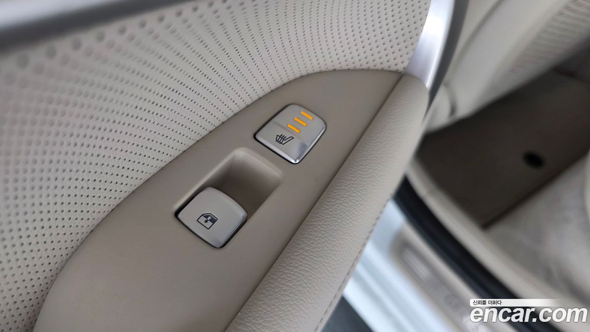 Genesis G70 2023