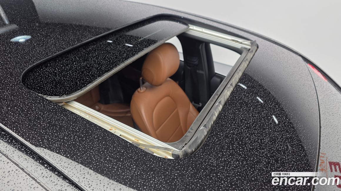 Mercedes-Benz GLC-Class 2021