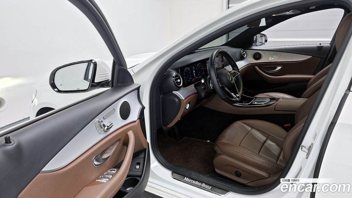 Mercedes-Benz E-Class 2021