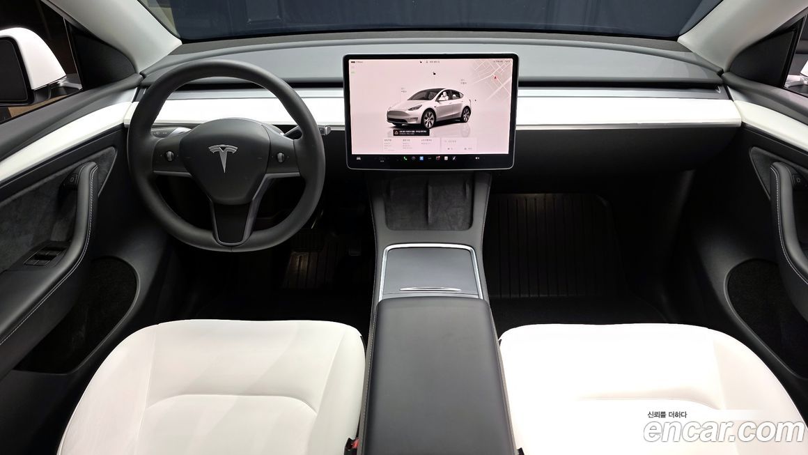 Tesla Model Y 2023