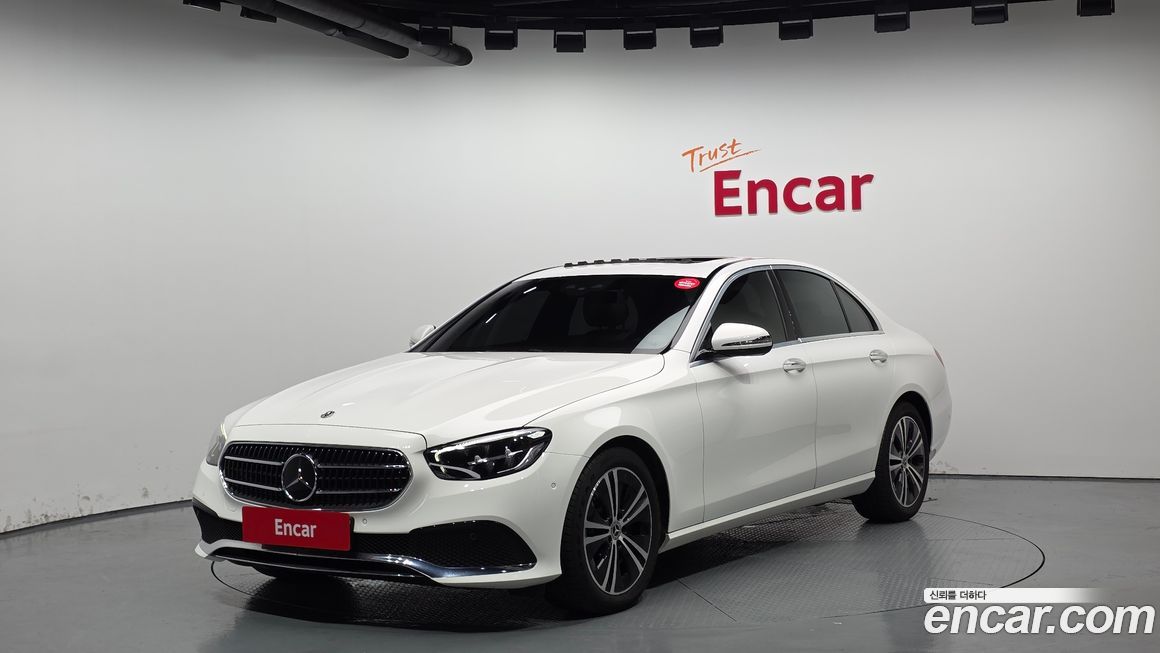 Mercedes-Benz E-Class 2021