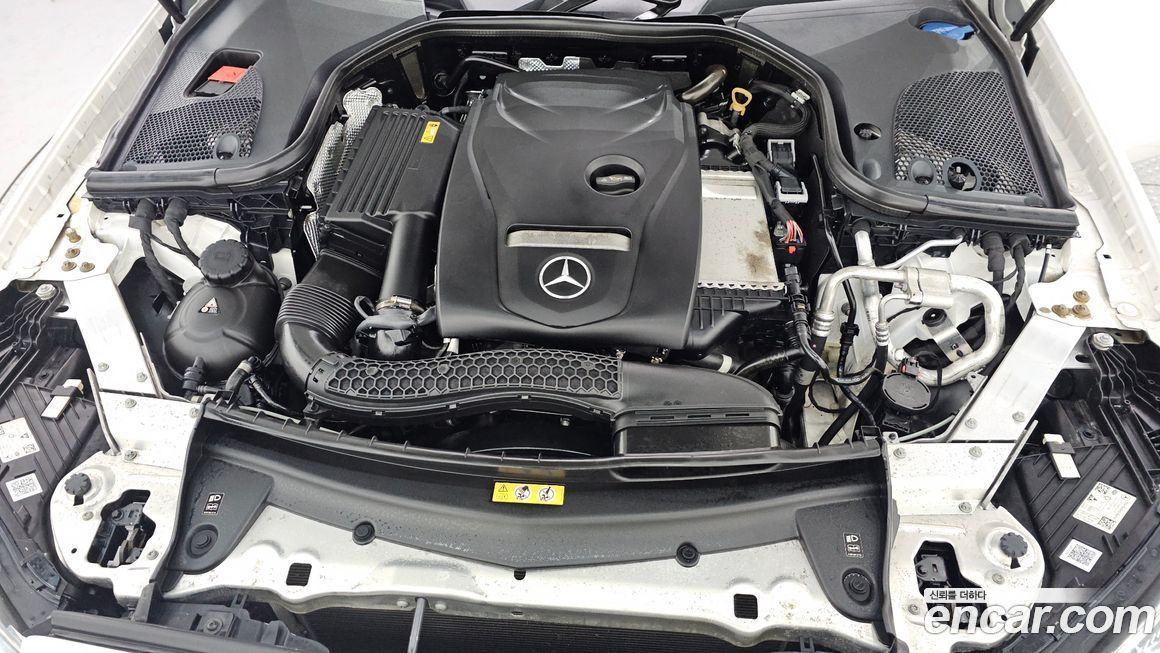 Mercedes-Benz E-Class 2021