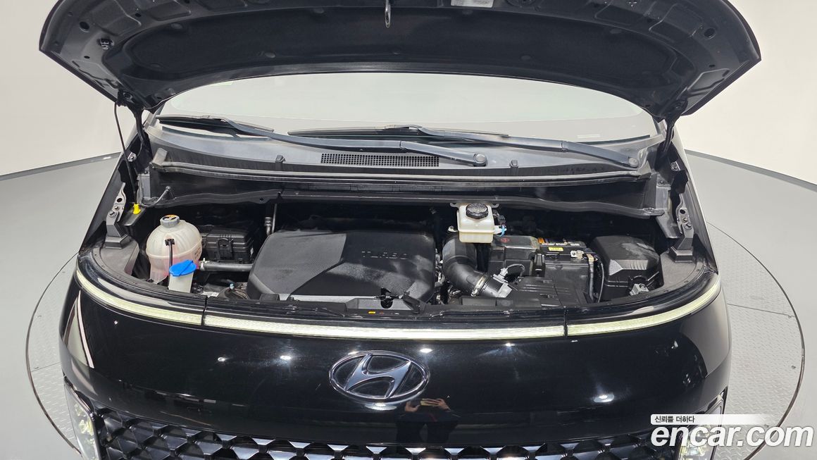 Hyundai Staria 2022