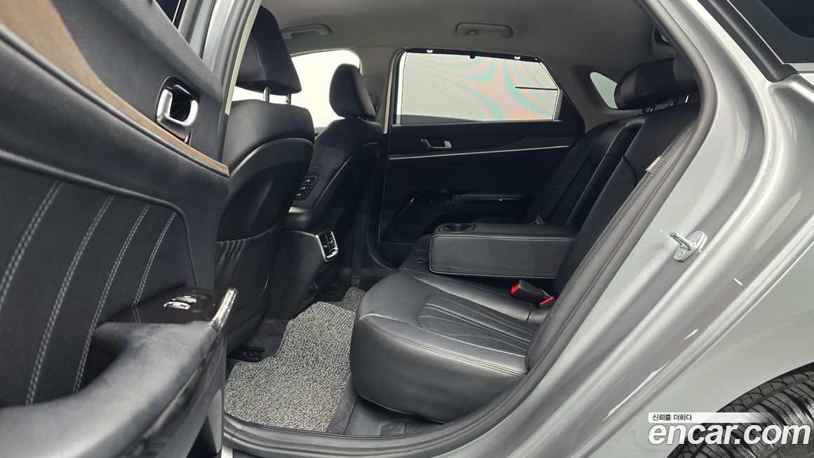 Kia K5 2023