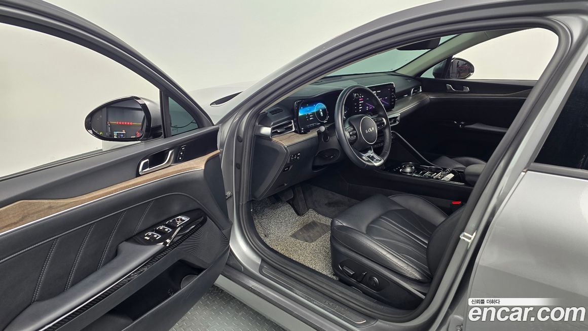 Kia K5 2023