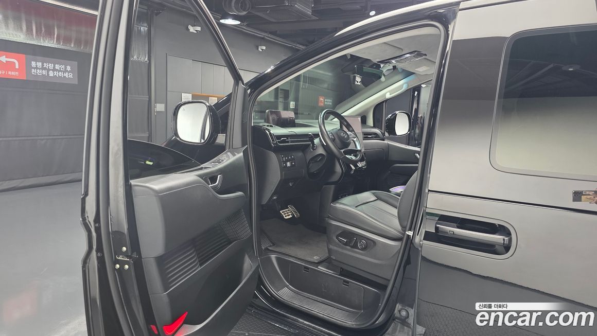 Hyundai Staria 2022