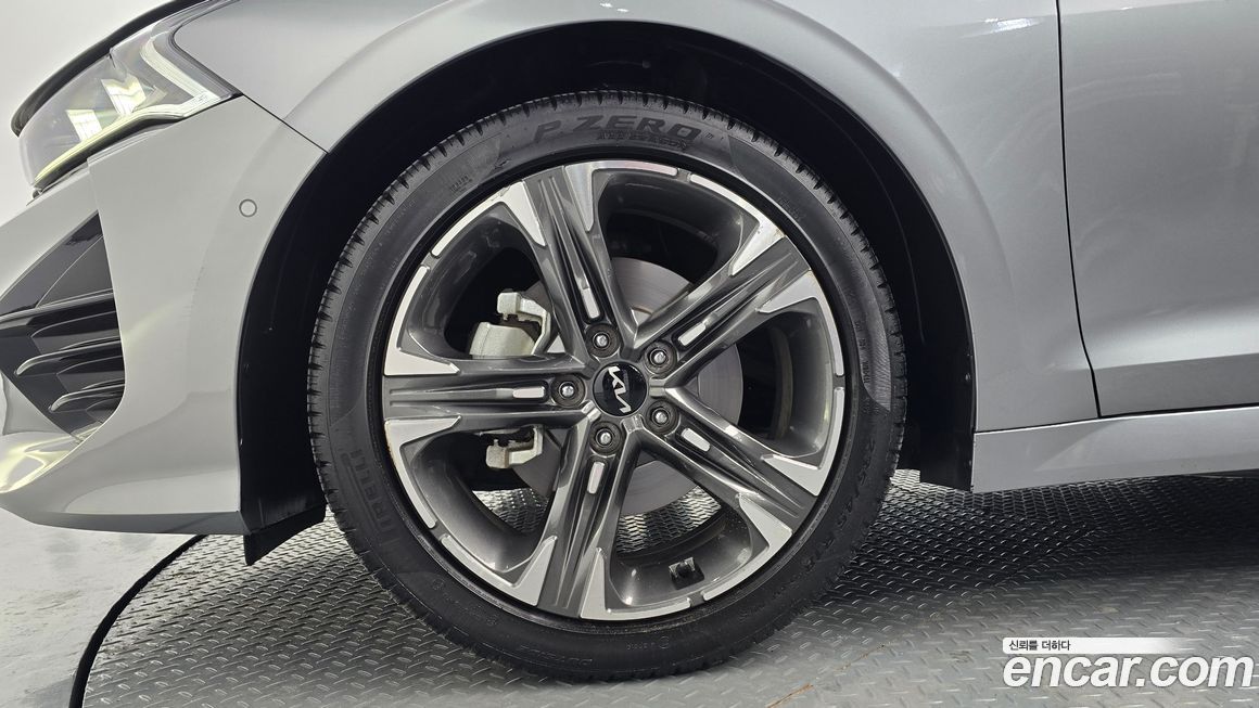 Kia K5 2023