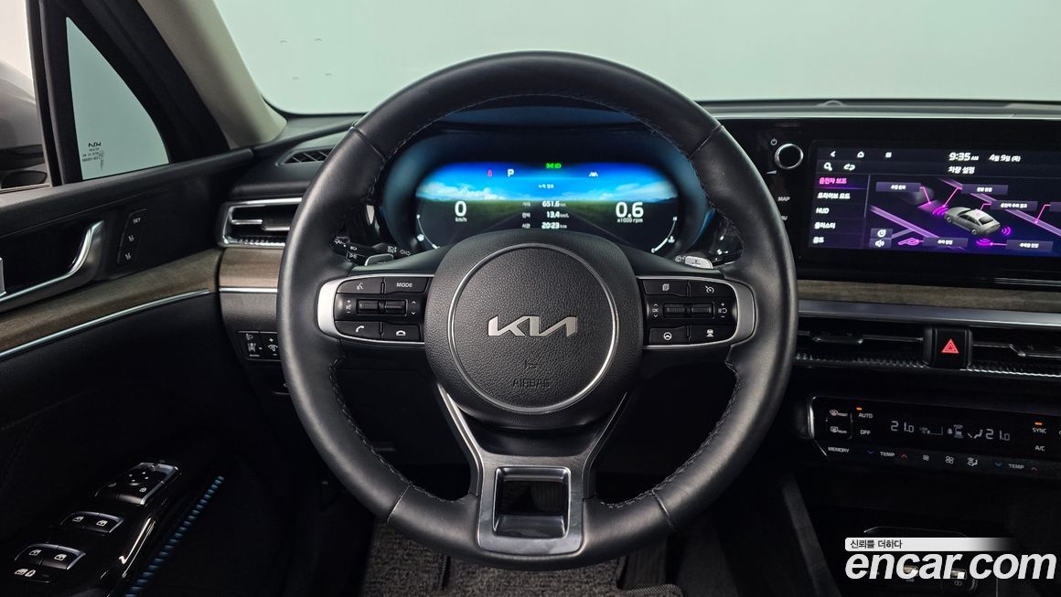 Kia K5 2023
