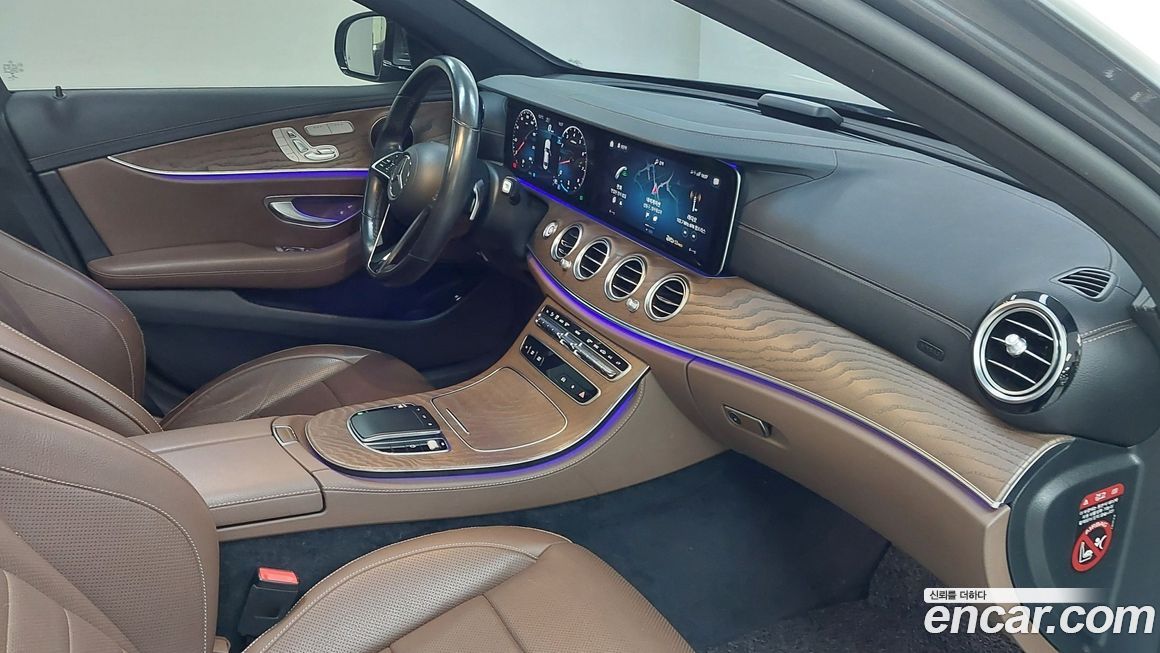 Mercedes-Benz E-Class 2021