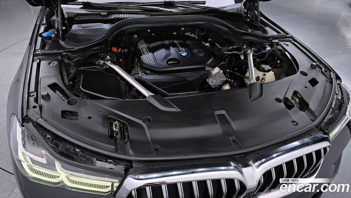 BMW Gran Turismo 2023