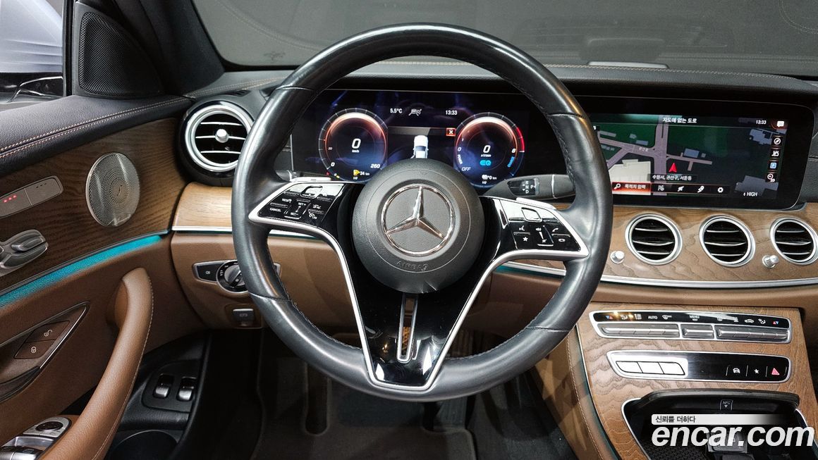 Mercedes-Benz E-Class 2021