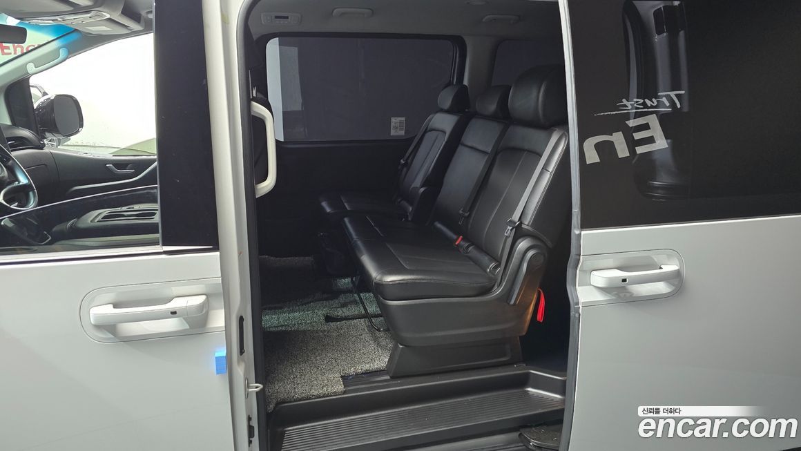 Hyundai Staria 2023
