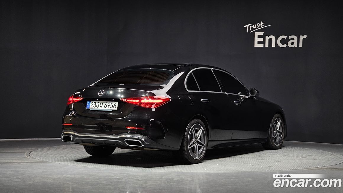 Mercedes-Benz C-Class 2024