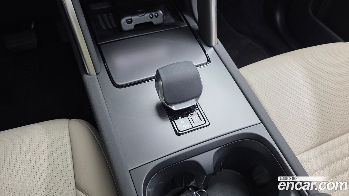Land Rover Discovery Sport 2025