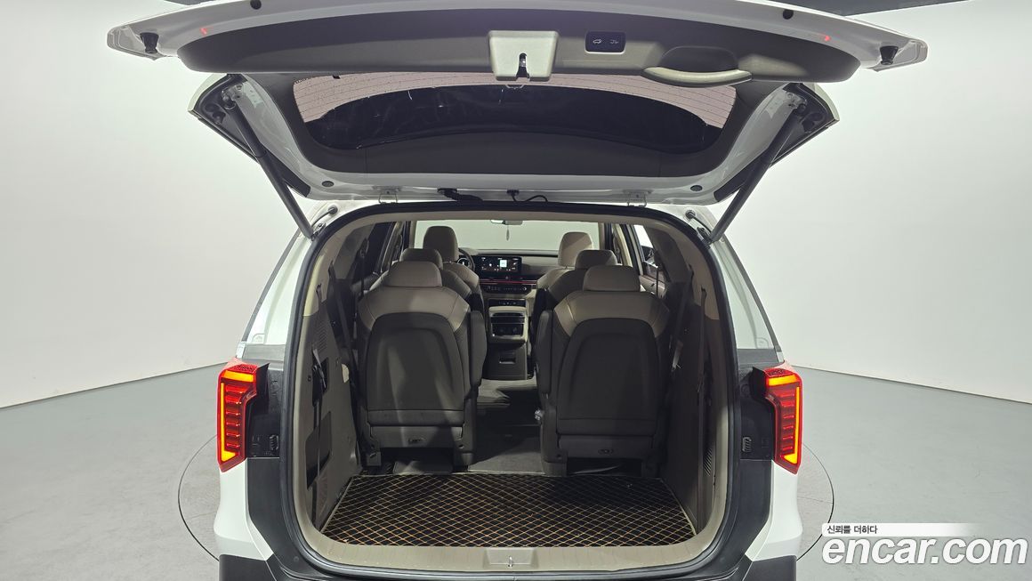 Kia Canival 2024