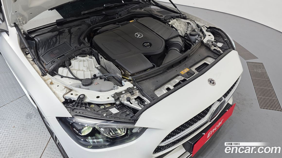 Mercedes-Benz C-Class 2025