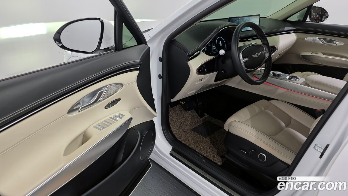 Genesis GV70 2024
