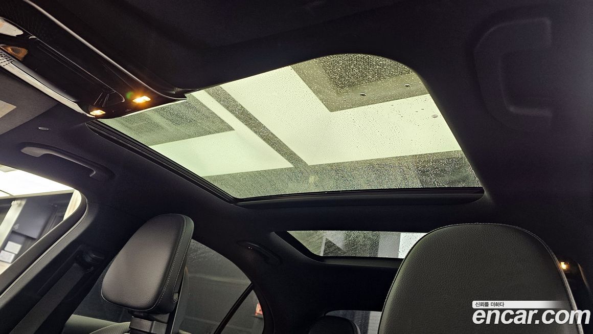 Mercedes-Benz C-Class 2024