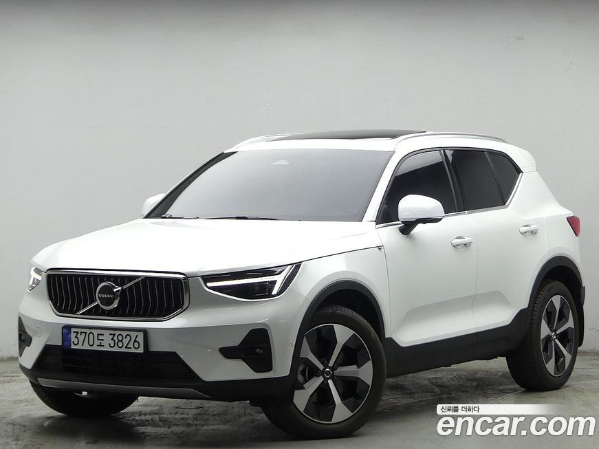 Volvo XC40 2024