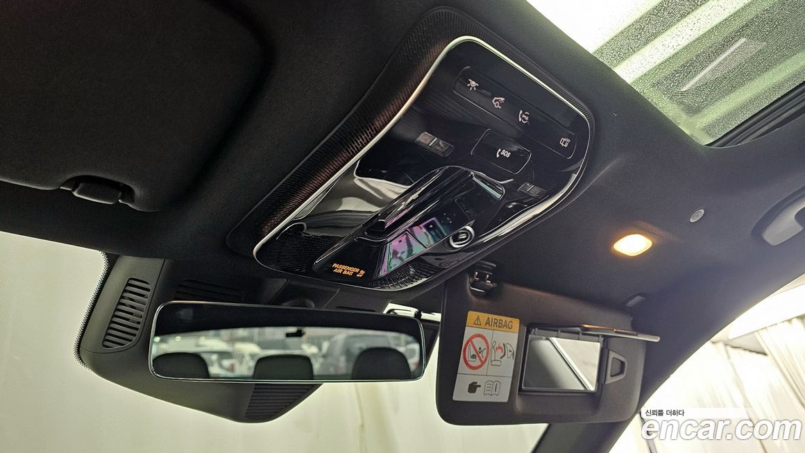 Mercedes-Benz C-Class 2024