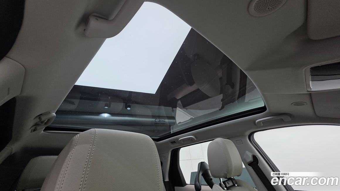 Land Rover Discovery Sport 2025