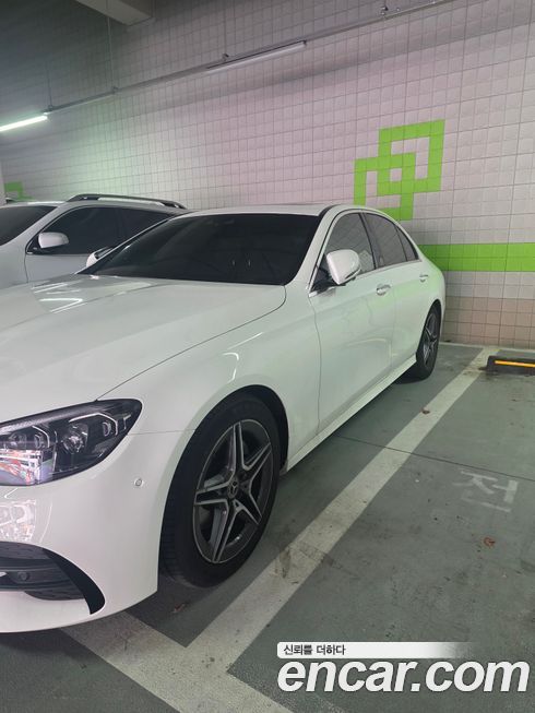 Mercedes-Benz E-Class 2023