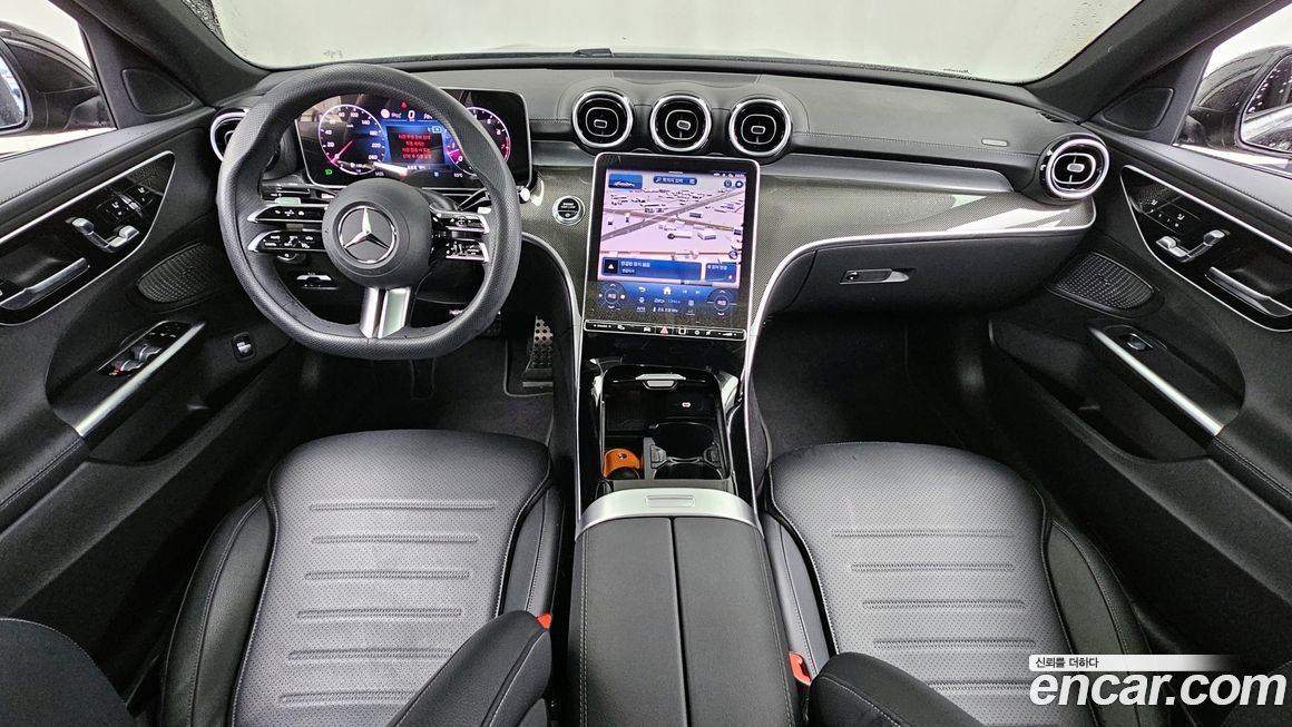 Mercedes-Benz C-Class 2024