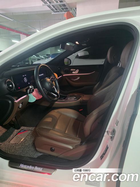 Mercedes-Benz E-Class 2023