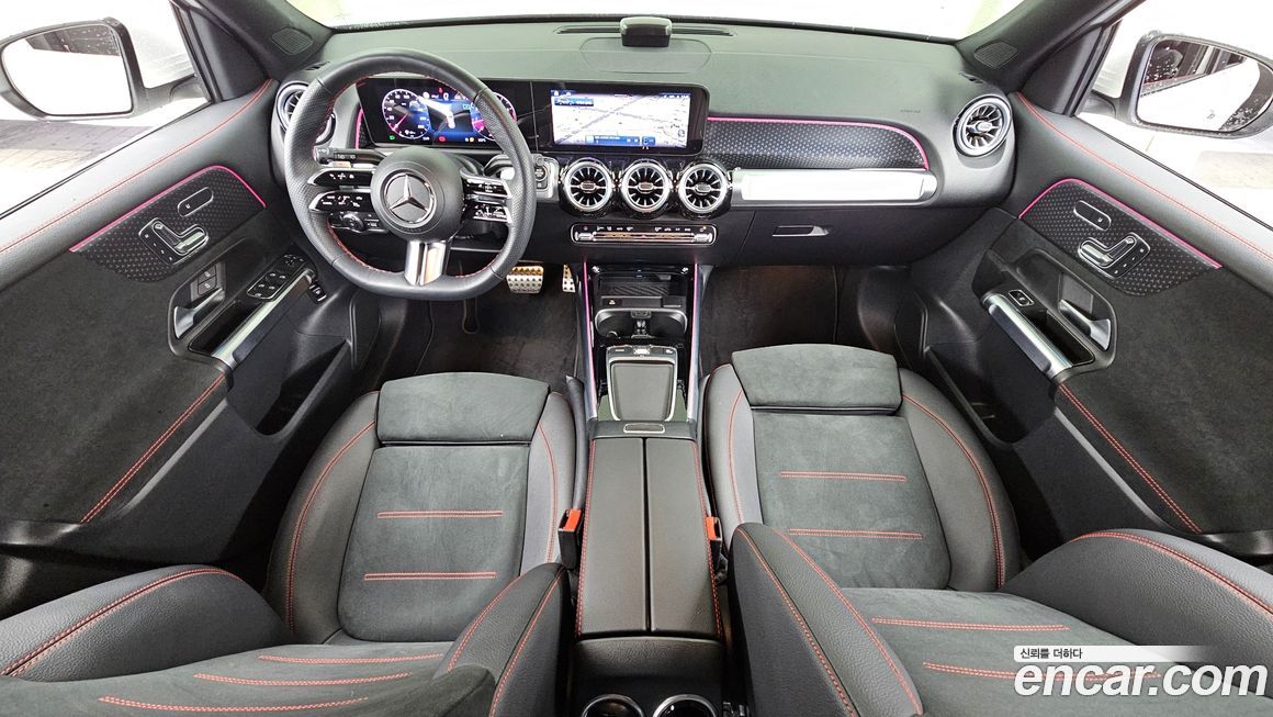 Mercedes-Benz GLB-Class 2025