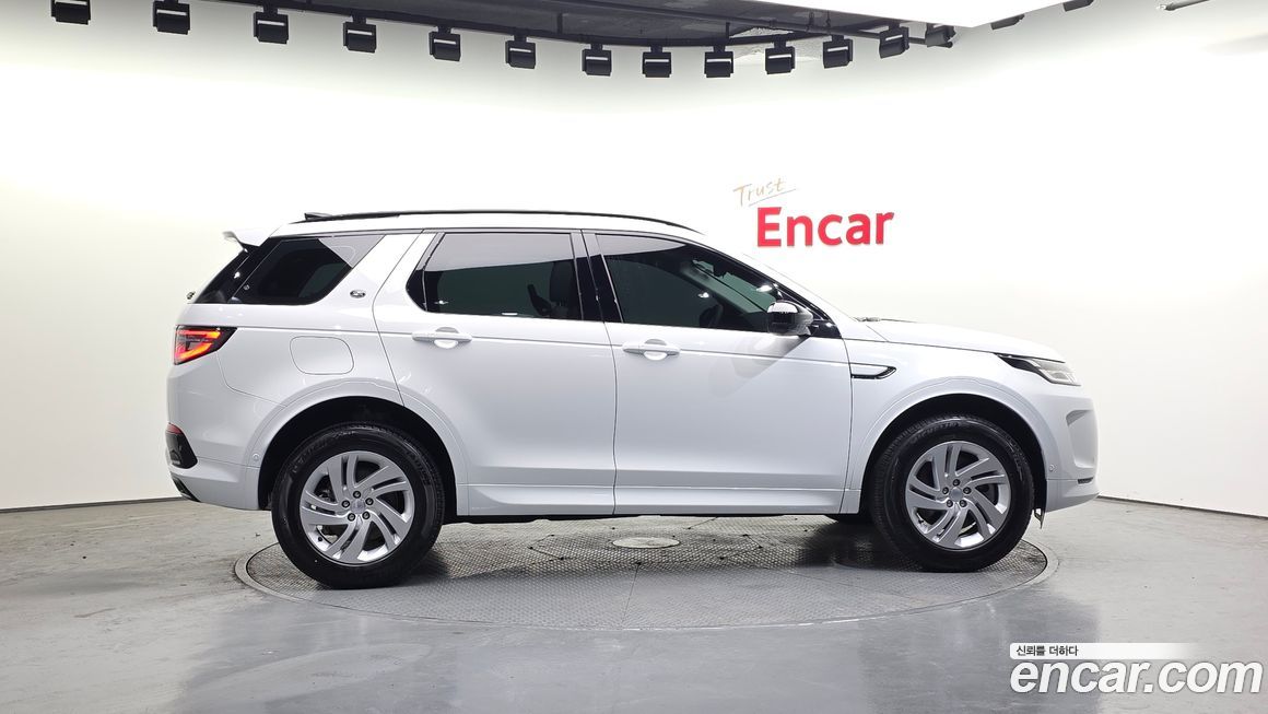 Land Rover Discovery Sport 2025