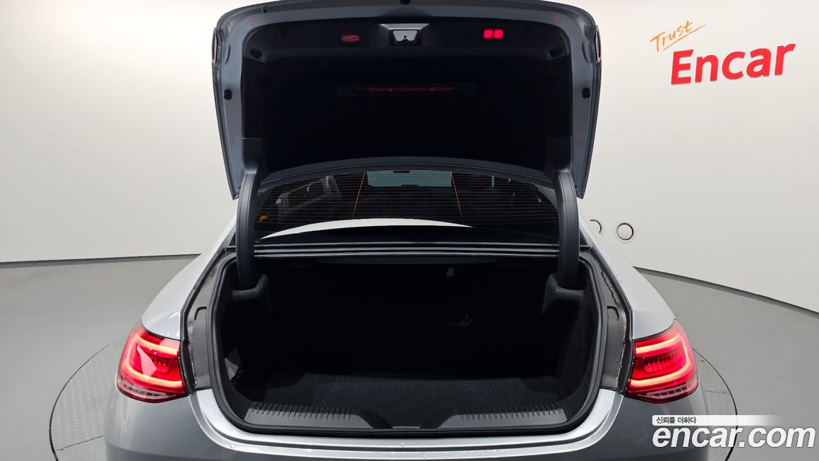 Mercedes-Benz CLS-Class 2021