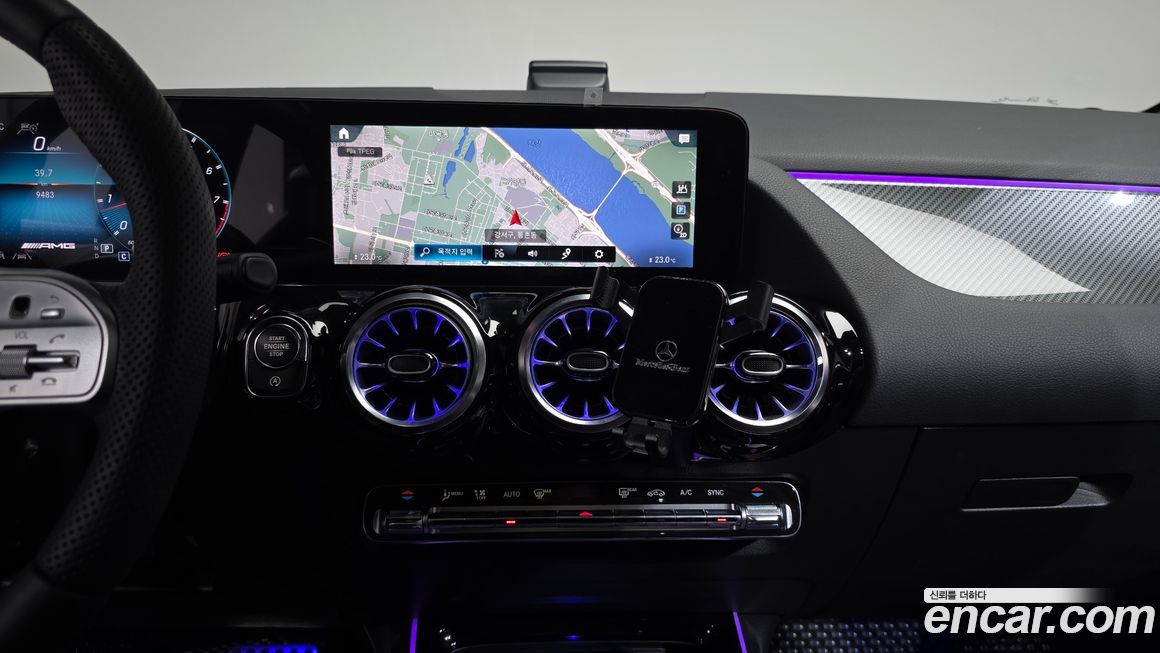 Mercedes-Benz GLA-Class 2023