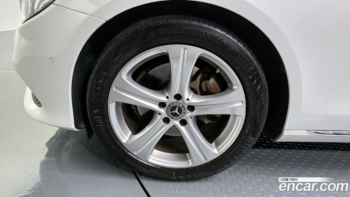 Mercedes-Benz E-Class 2018
