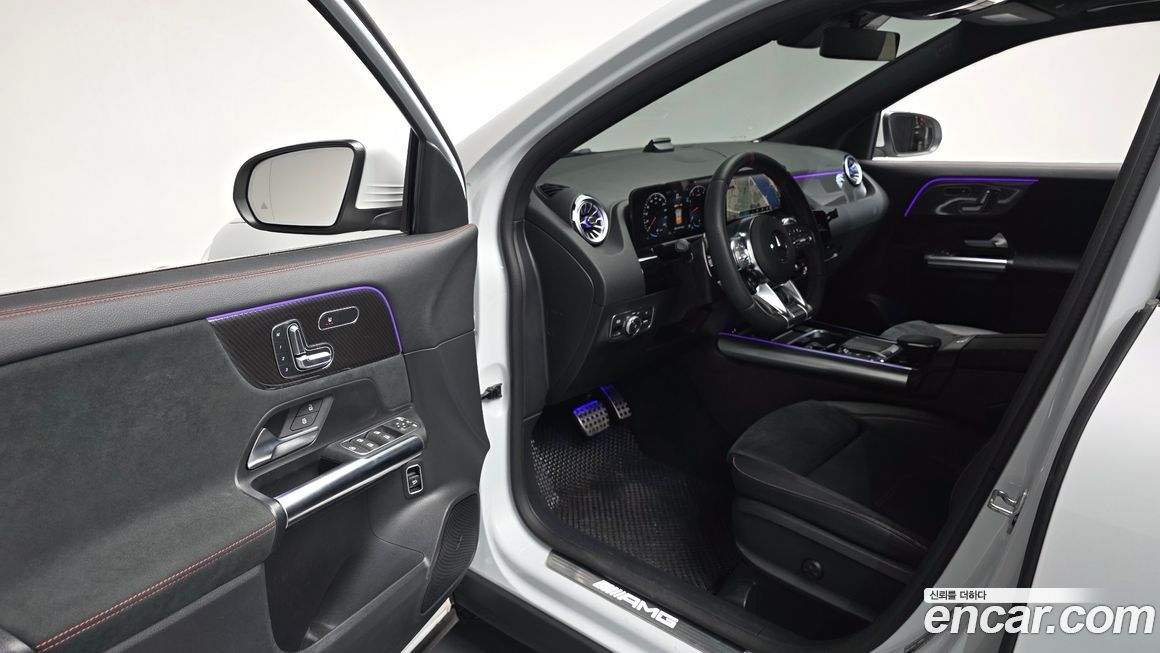 Mercedes-Benz GLA-Class 2023