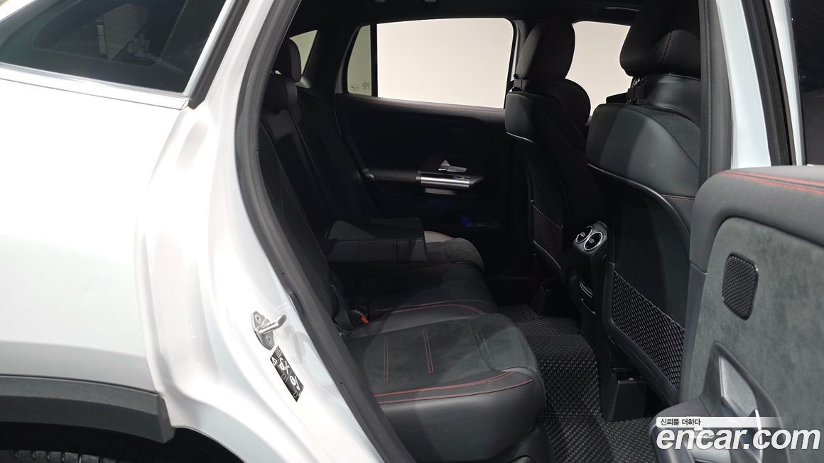 Mercedes-Benz GLA-Class 2023