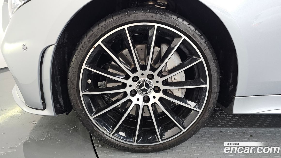 Mercedes-Benz CLS-Class 2021