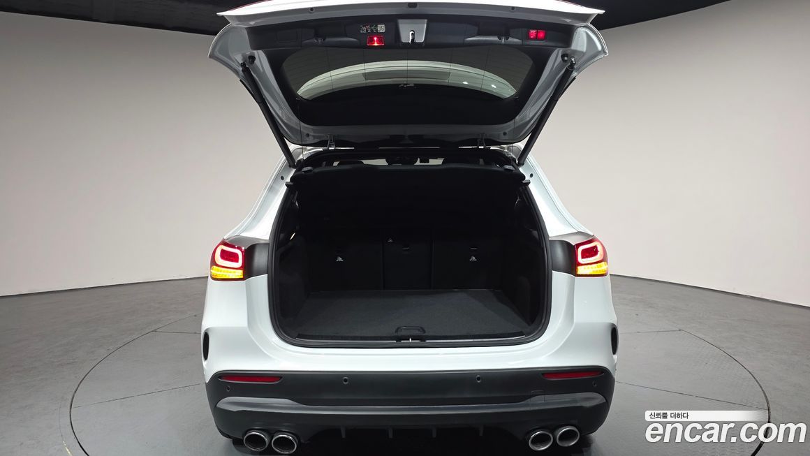 Mercedes-Benz GLA-Class 2023