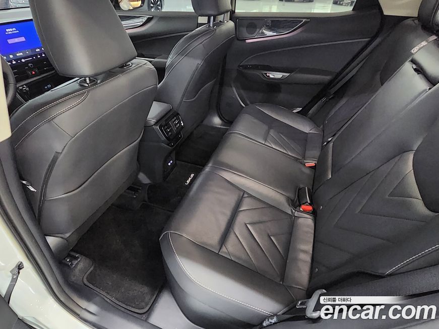 Lexus NX 2025