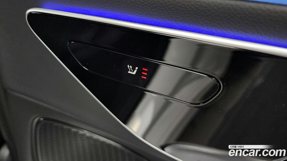 Mercedes-Benz E-Class 2025