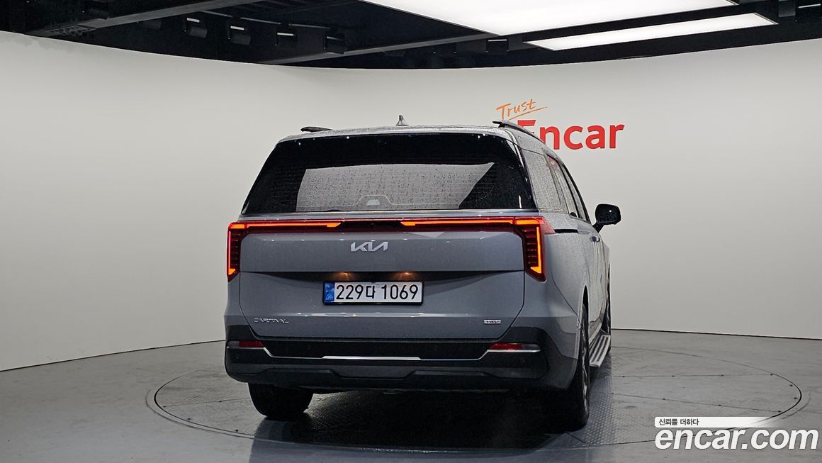 Kia Canival 2025