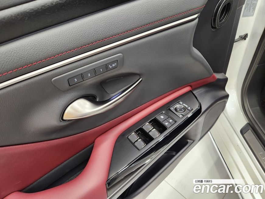 Lexus ES 2026