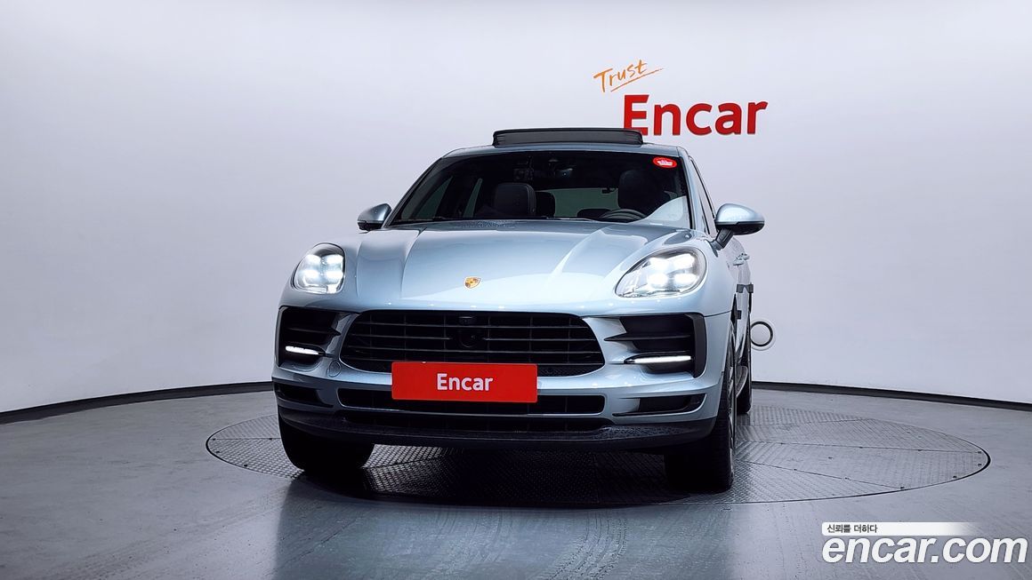 Porsche Macan 2021
