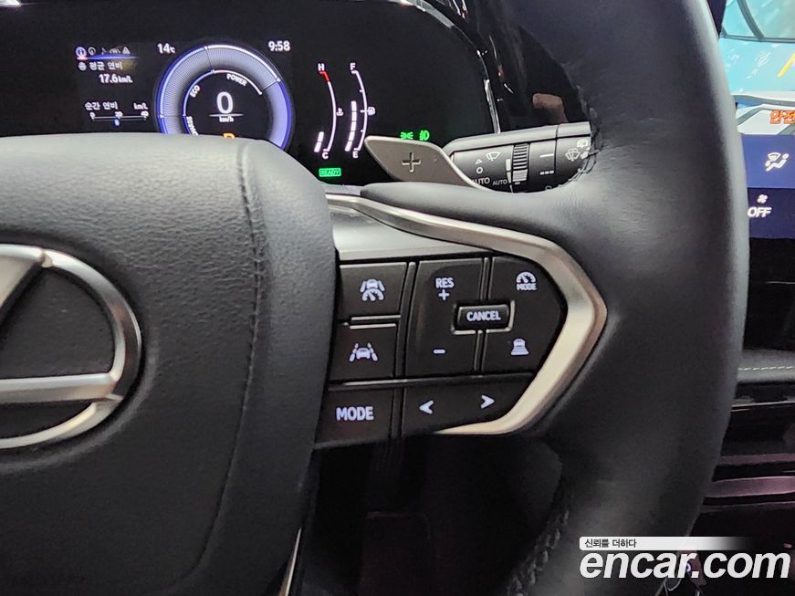 Lexus NX 2025