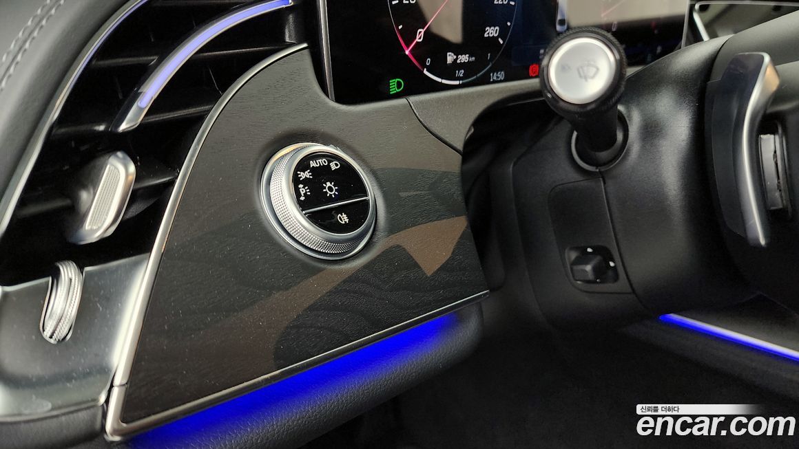 Mercedes-Benz E-Class 2025