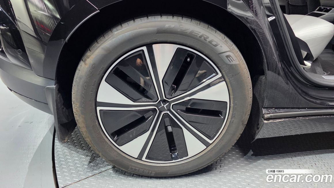 Polestar Polestar 4 2025