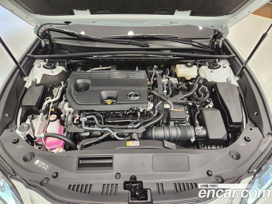 Lexus ES 2026