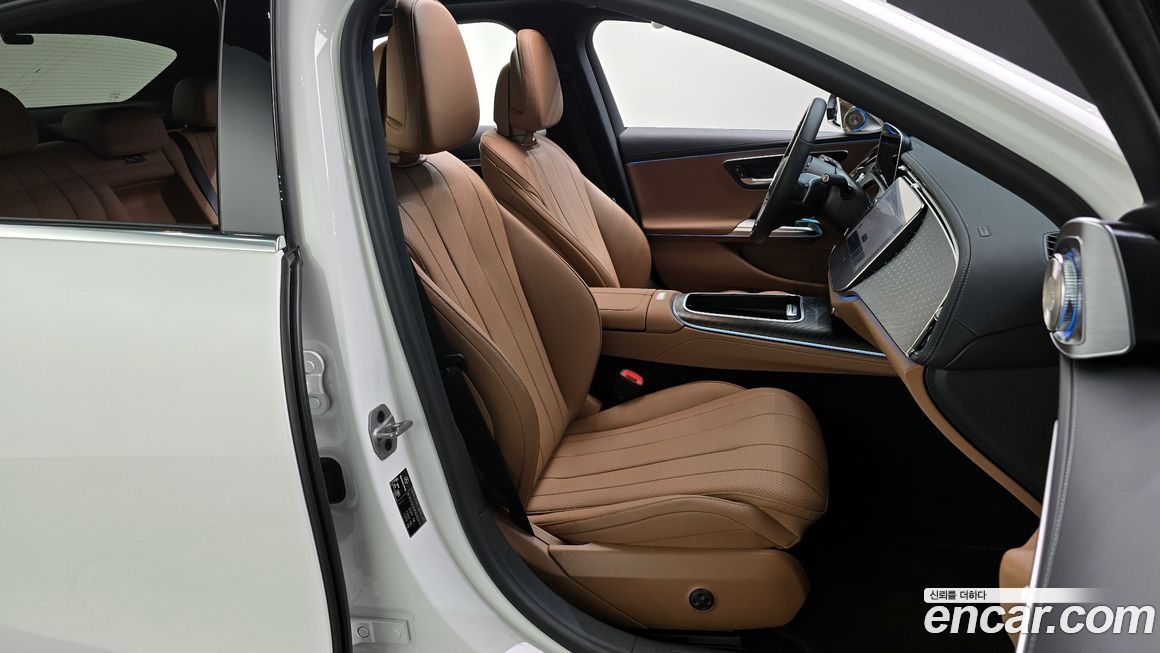 Mercedes-Benz E-Class 2024