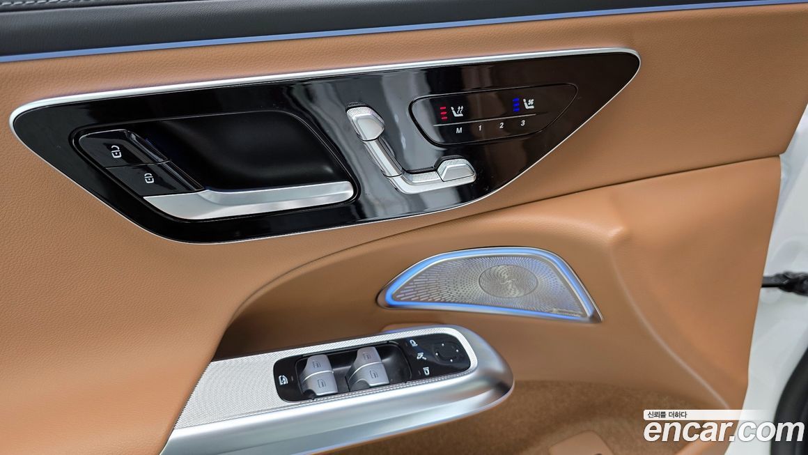 Mercedes-Benz E-Class 2024