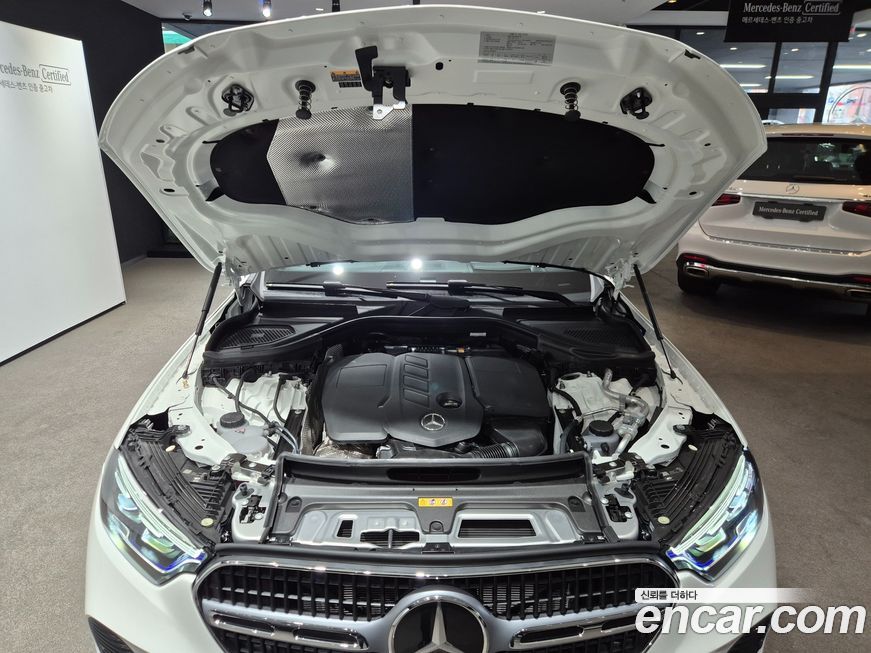 Mercedes-Benz GLC-Class 2026